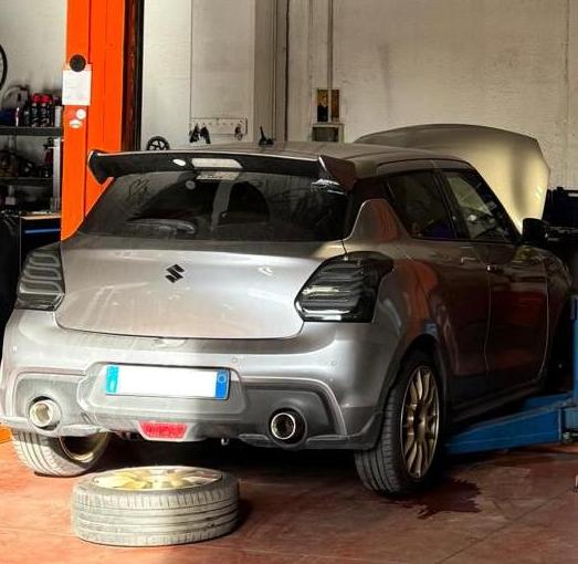 Lavoro in officina 8